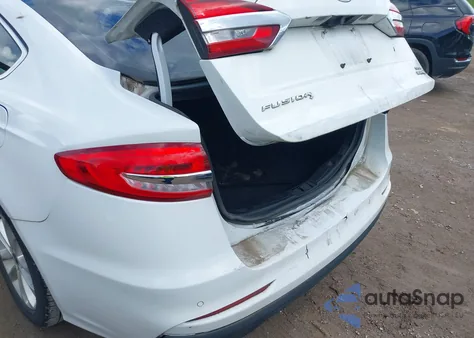 2019 Ford Fusion Hybrid Sel from USA, damaged, VIN 3FA6P0MU7KR255966